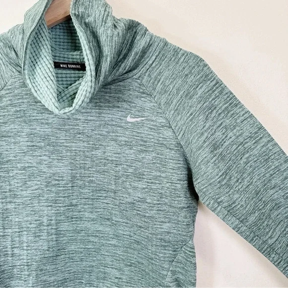 Nike Sphere Element Dri-Fit Pullover - Picture 9 of 16